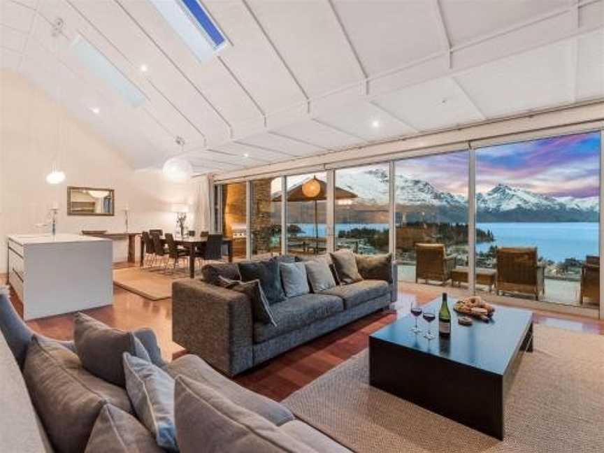 Catalina's Penthouse 6, Argyle Hill, New Zealand