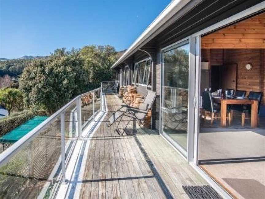 Akaroa Escape - Akaroa Holiday Home, Akaroa, New Zealand