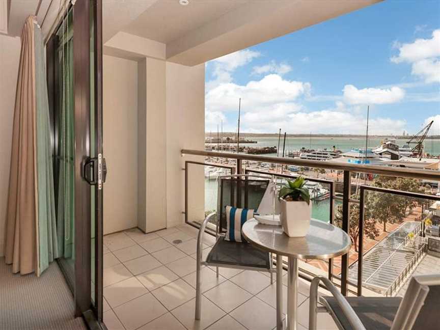 Luxury Waterfront Apartment, Eden Terrace, New Zealand