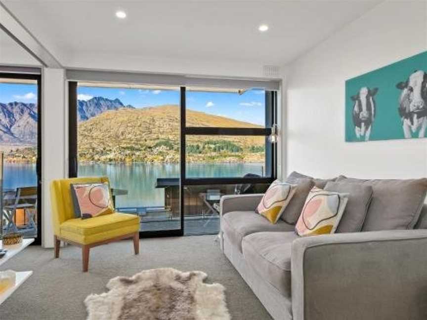 Residence du Lac by Staysouth, Argyle Hill, New Zealand