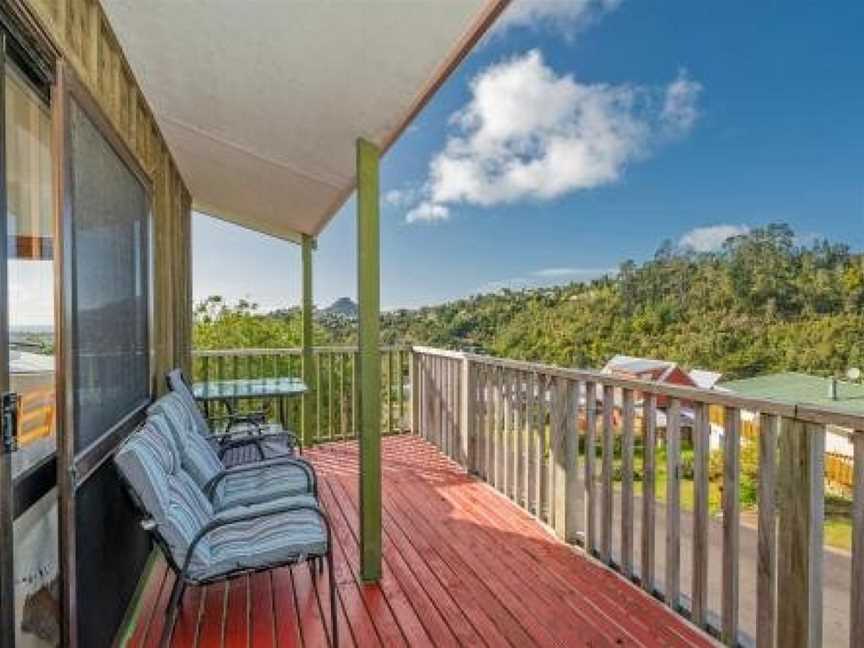 Coastal Hill Retreat - Tairua Holiday Home, Tairua, New Zealand