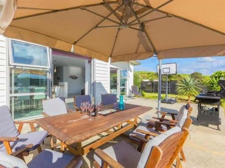 Paradise Haven - Omaha Holiday Home, Matakana, New Zealand