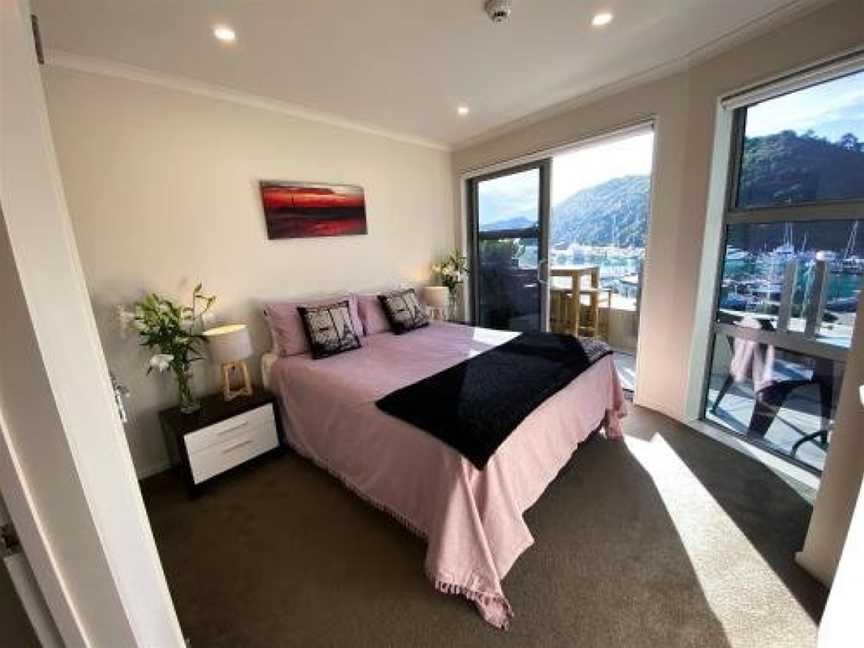 Luxury Two Bedroom Harbour View, Picton, New Zealand
