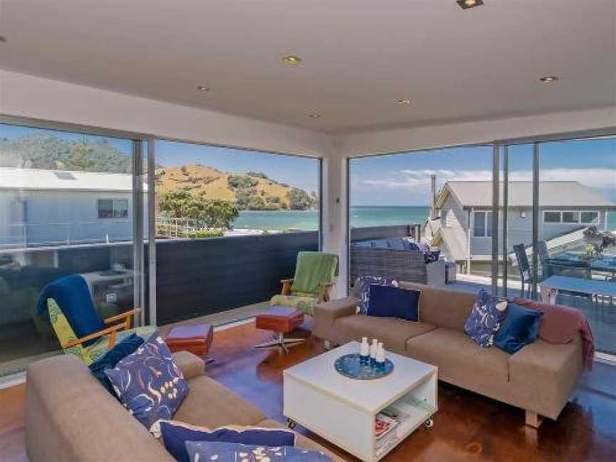 Breezy Views - Simpsons Beach Holiday Home, Whitianga, New Zealand
