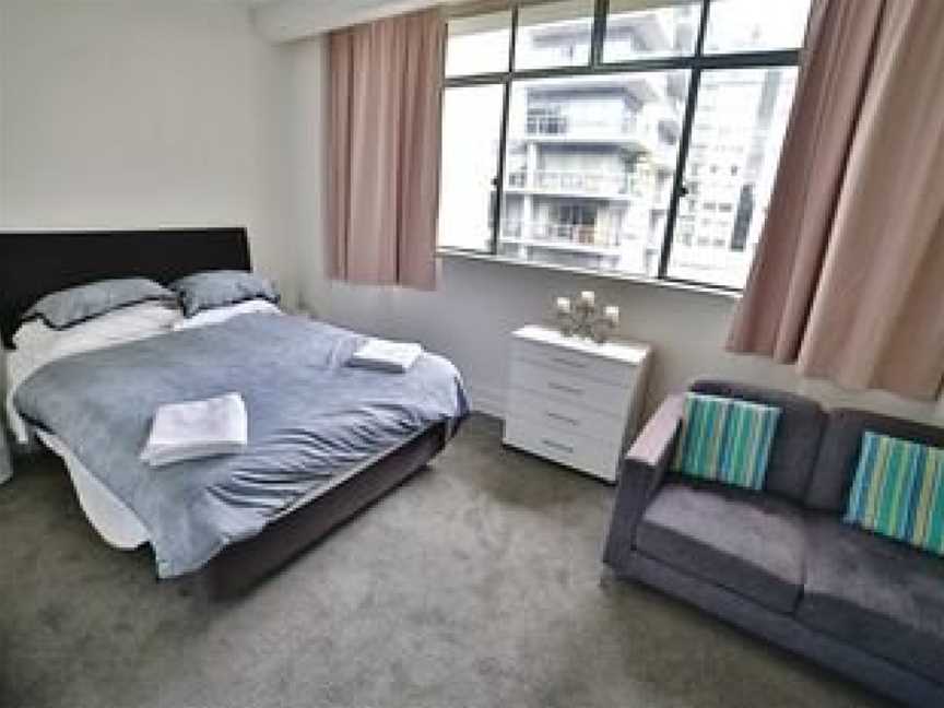 Cosy City Apartment with Pool, Eden Terrace, New Zealand