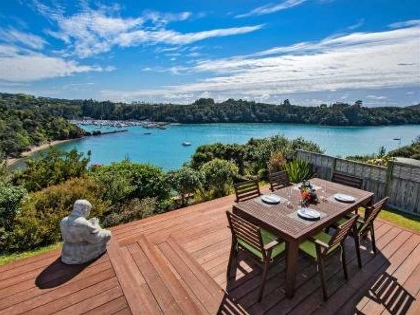 Sea Blue Heaven with WiFi - Tutukaka Holiday Home, Tutukaka, New Zealand