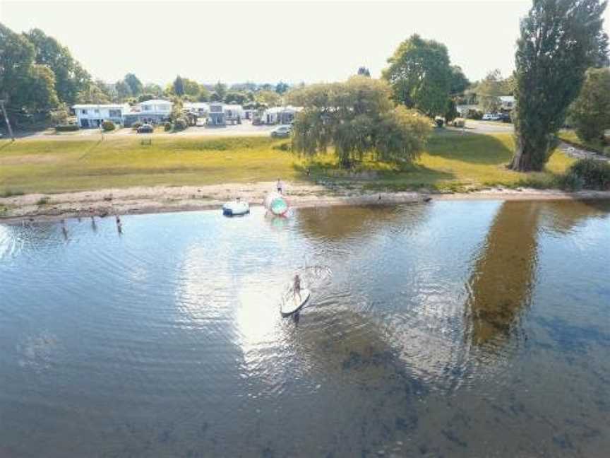 Jack & Di's Lakefront Motel, Rotorua, New Zealand