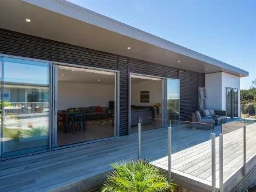 Dune Views - Mangawhai Heads Holiday Home, Mangawhai, New Zealand