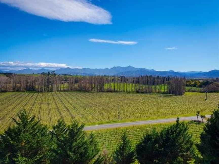 Wine Country Luxury Cottage, Hawkesbury, New Zealand