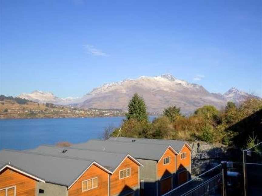 Alpine Vista - Queenstown Holiday Home, Argyle Hill, New Zealand