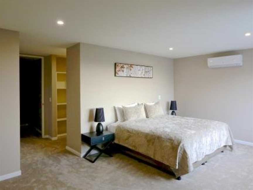 Golden Sun Apartment -Two bedrooms, Three bedrooms, Christchurch (Suburb), New Zealand