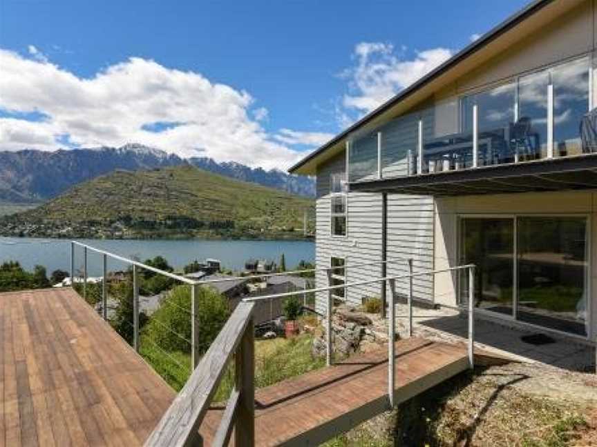 Highview Retreat, Argyle Hill, New Zealand