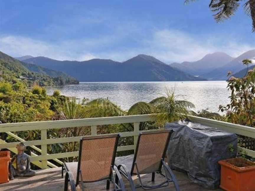 Mahakipawa Hideaway - Marlborough Sounds Holiday Home, Havelock, New Zealand