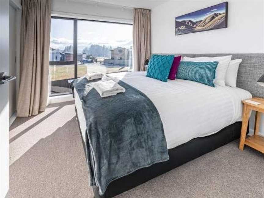 Riverside Lodge - Luxury Two Bedroom Townhouse, Wanaka, New Zealand