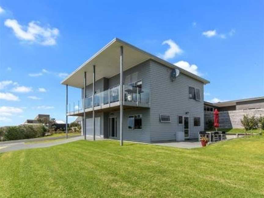 Sea It All On Devon - Mangawhai Holiday Home, Mangawhai, New Zealand