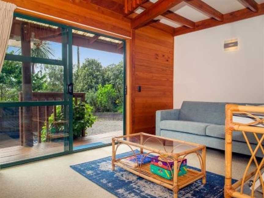 Cedar Cottage - Tairua Holiday Home, Tairua, New Zealand