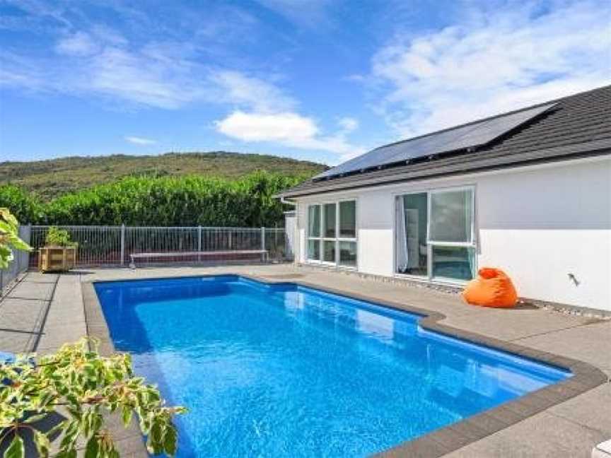 Green View - Parua Bay Holiday Home, Rukuwai, New Zealand