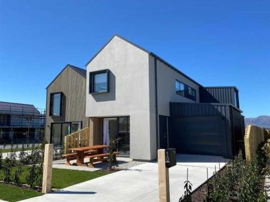 Lindis House by the Reserve, Wanaka, New Zealand