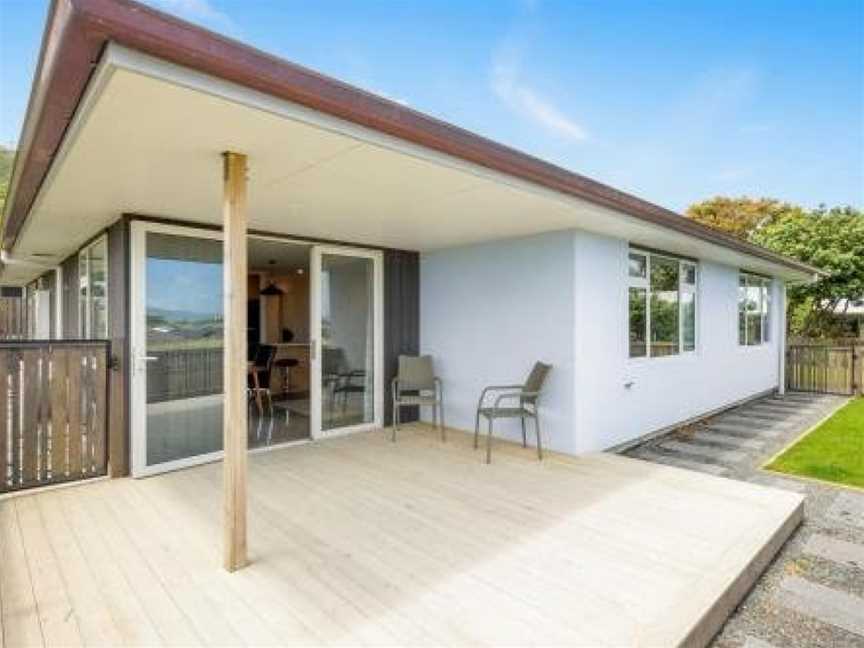 Matenga Townhouse - Waikanae Holiday Home, Waikanae, New Zealand