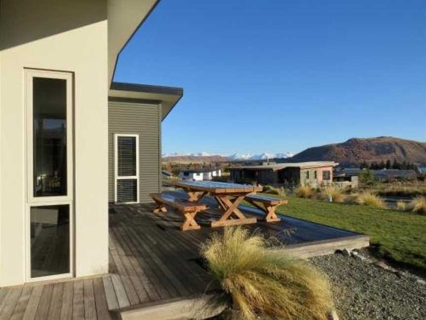 Blae Loch, Lake Tekapo, New Zealand