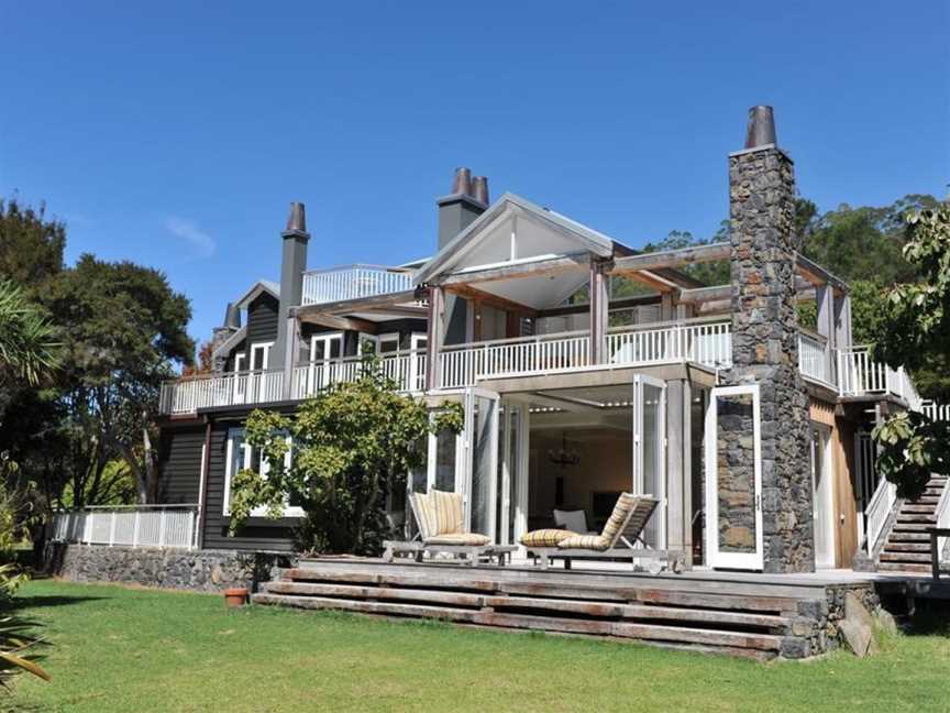 970 Lonely Bay Lodge, Cooks Beach, New Zealand