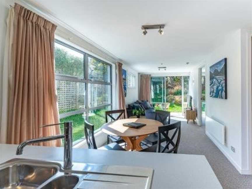 Central Luxury Apartment 114, Wanaka, New Zealand