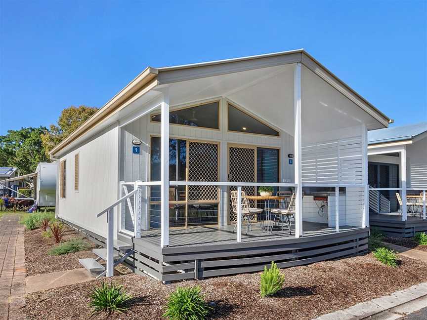 Reflections Ferry Reserve cabins