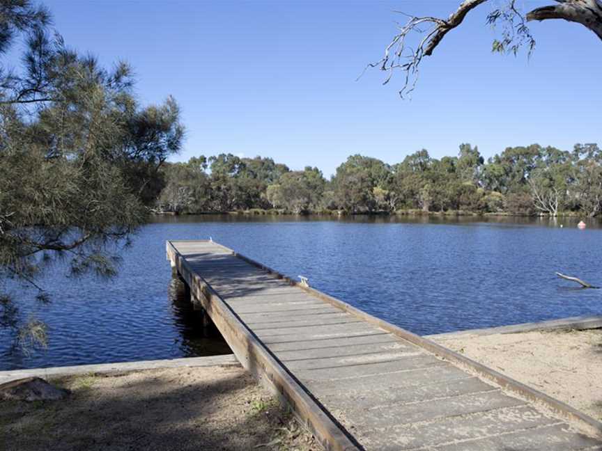 Sandy Beach Reserve, Attractions in Bassendean