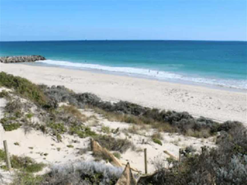 Floreat Beach, Attractions in City Beach