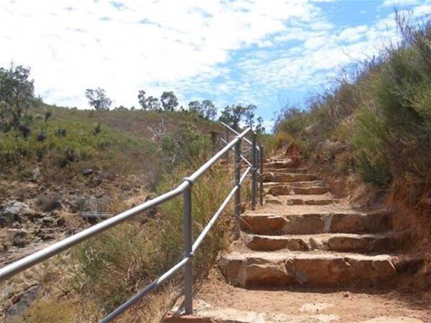The Valley Loop Trail, Attractions in Forrestfield