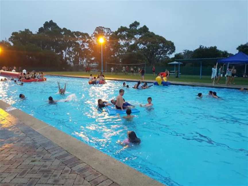 Mount Barker Swimming Pool, Tourist attractions in Mount Barker
