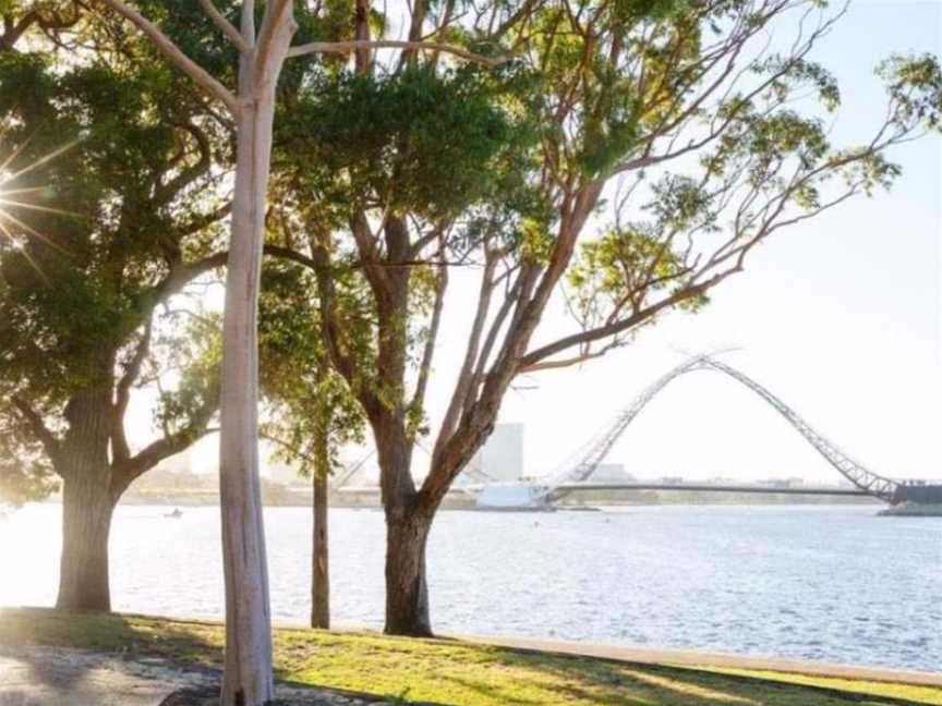 Mardalup Park, Attractions in East Perth
