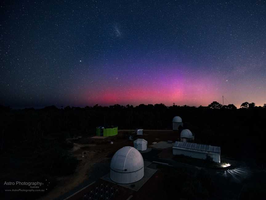 Aurora in the distance at the Perth Observatory. Image Credit: Roger Groom
