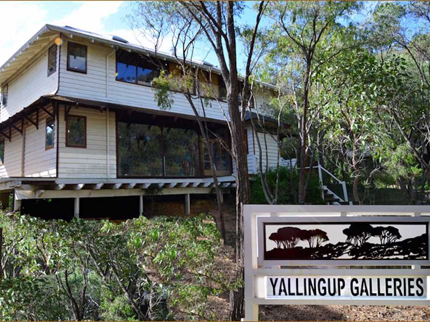 Yallingup Galleries, Attractions in Yallingup