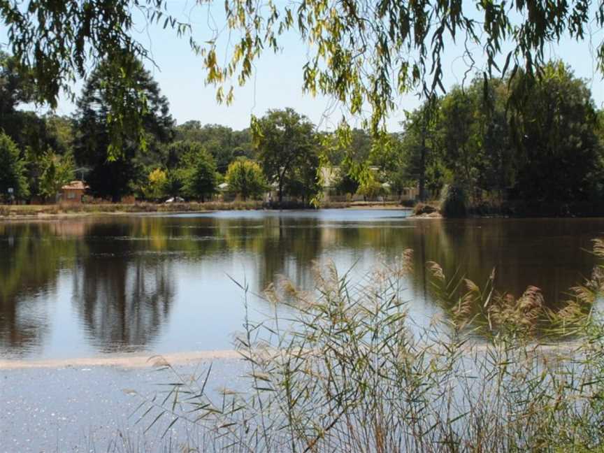 Lake View House, Chiltern, VIC