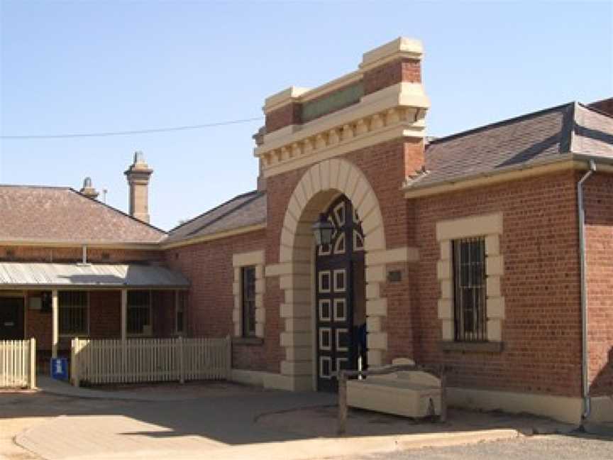 Old Wentworth Gaol, Tourist attractions in Wentworth
