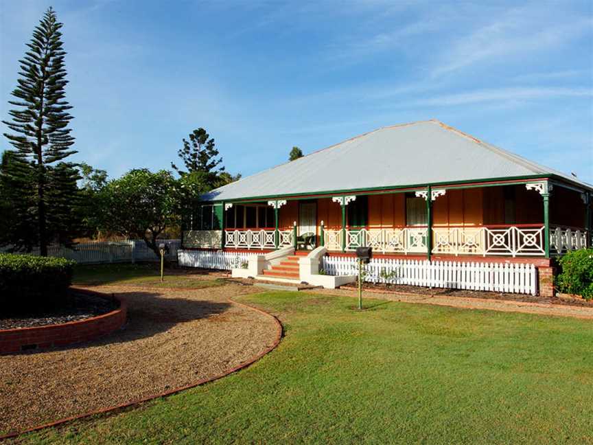 Townsville Heritage Centre, Tourist attractions in West End