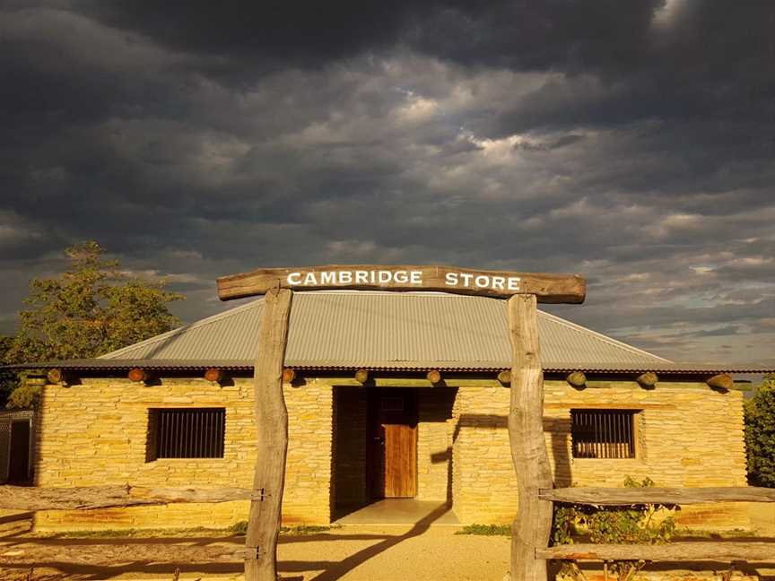 Cambridge Downs Heritage Display Centre, Tourist attractions in Richmond