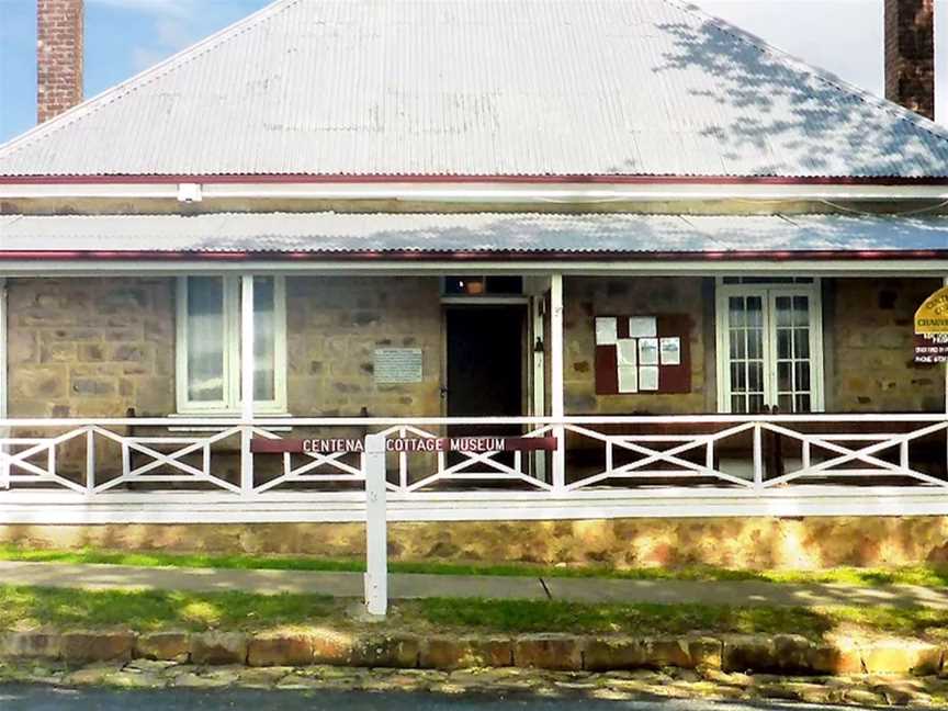 Centenary Cottage Museum, Tourist attractions in Tenterfield