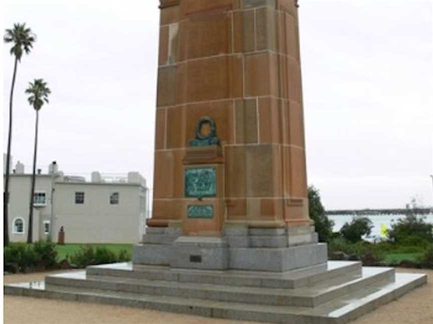 St Kilda War Memorial, Tourist attractions in St Kilda