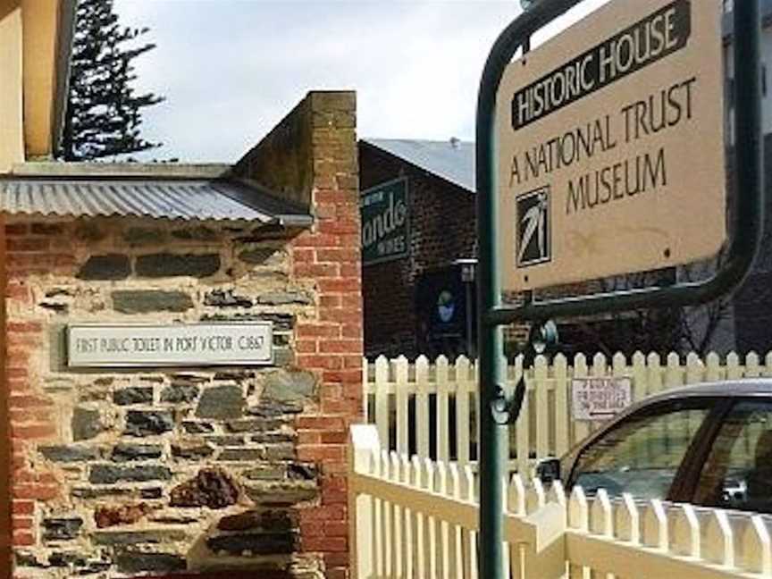 National Trust Museum, Tourist attractions in Victor Harbor