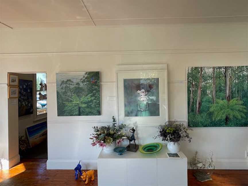 Seaview Artists Gallery, Moffat Beach, QLD