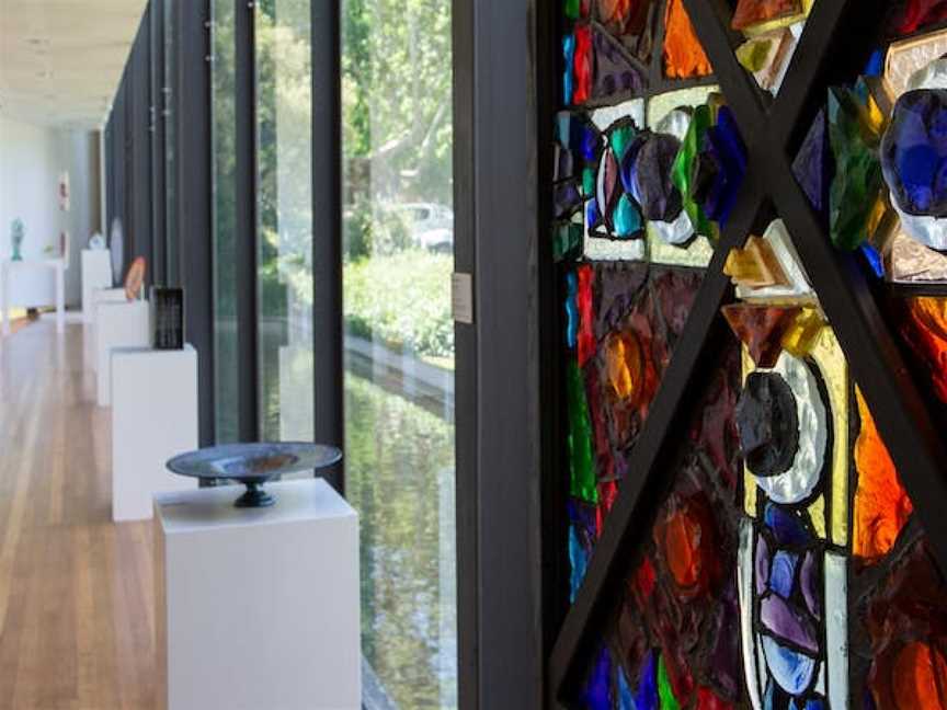 Wagga Wagga Art Gallery - National Art Glass Gallery, Wagga Wagga, NSW