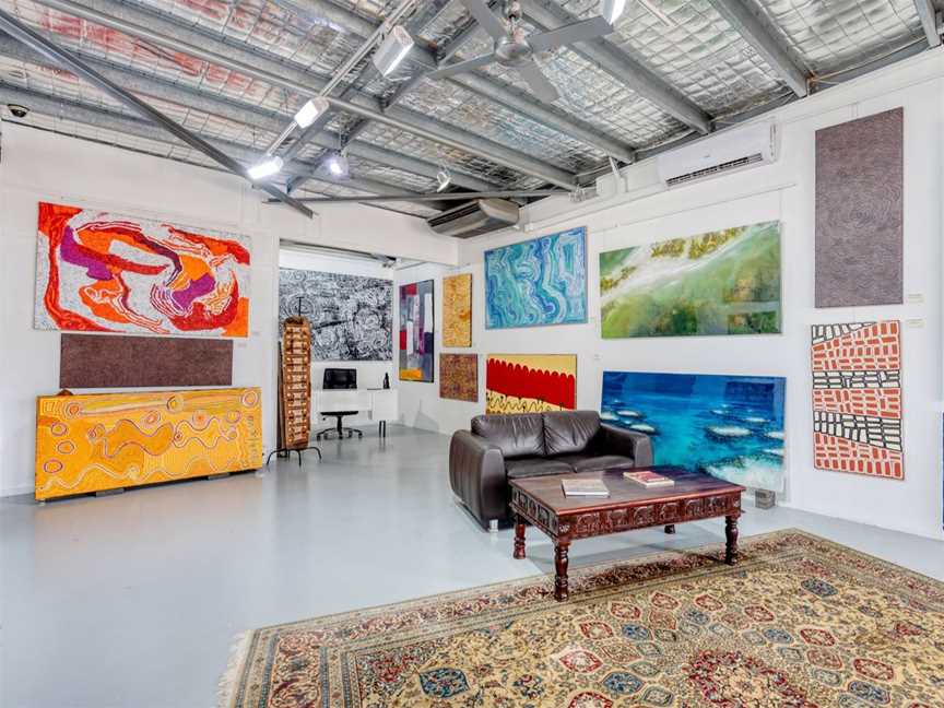 Australian and Oceanic Art Gallery, Tourist attractions in Port Douglas