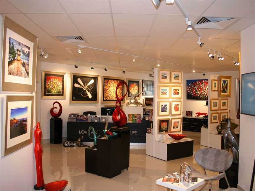 Bluechip Investment Art Galleries, Tourist attractions in Mooloolaba