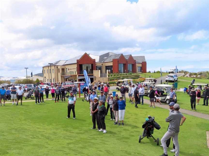 Albany Golf Club, Attractions in Collingwood Park