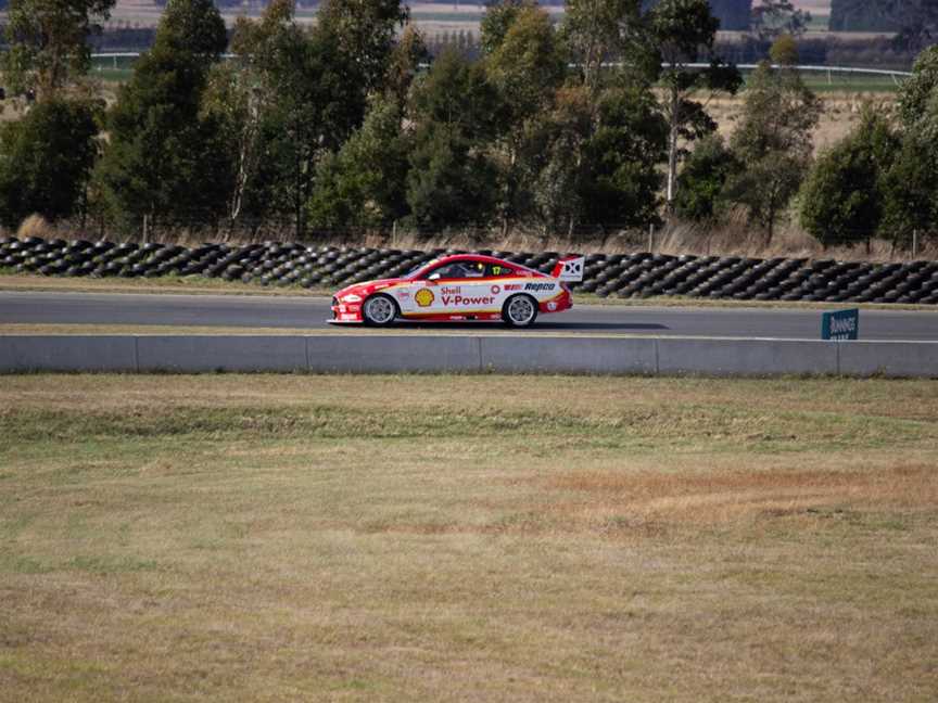 Symmons Plains Raceway, Perth, TAS