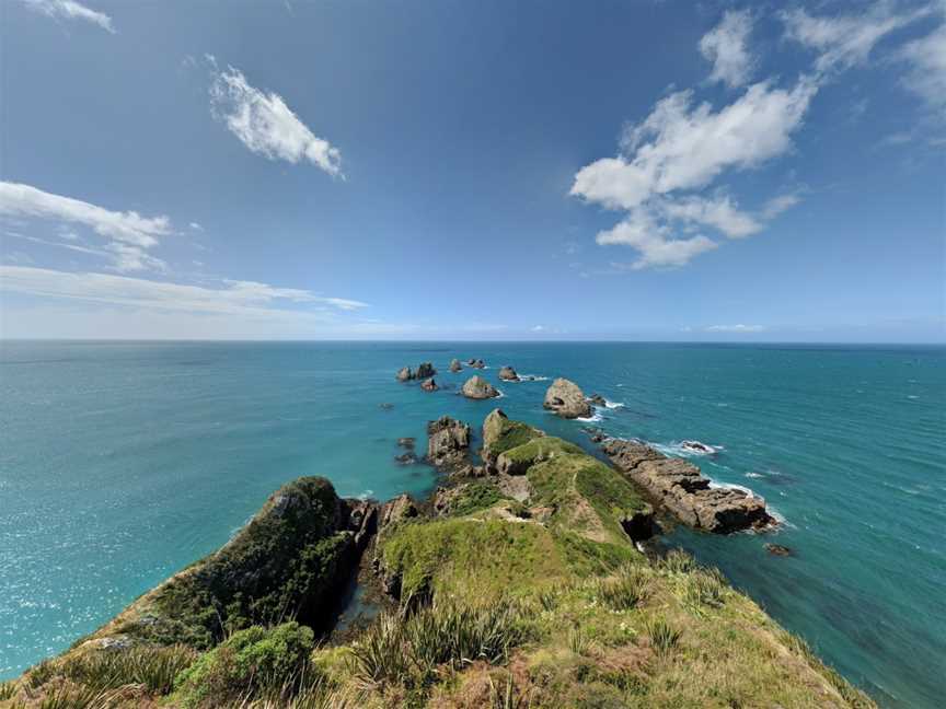 Nugget Point Lighthouse, Balclutha, New Zealand