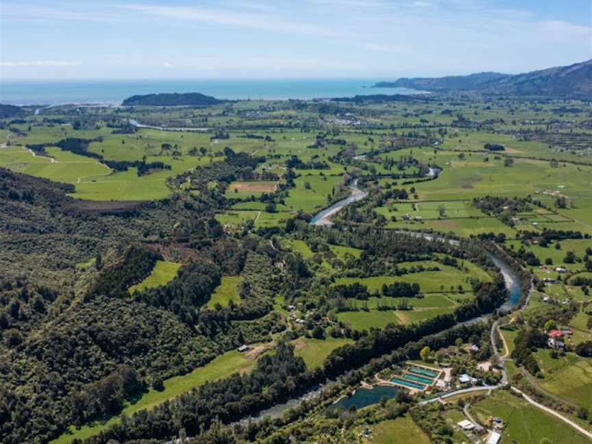 Anatoki Salmon fishing & cafe, Takaka, New Zealand