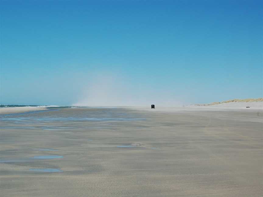 Farewell Spit Eco Tours, Collingwood, New Zealand